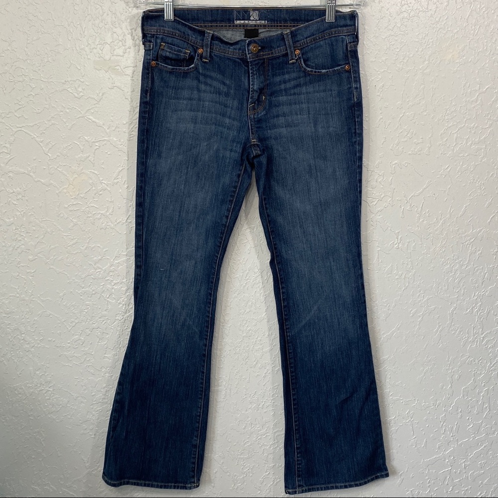 New York & Company Platinum Bootcut Size 4